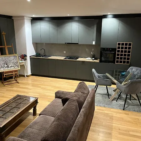 365 Apartamento Bucareste