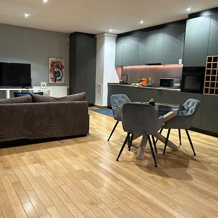 Upground 365 Bukarest